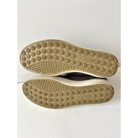 ECCO Low Bootie Sneaker Women 7 Dark Taupe Suede Leather Nubuck Soft Side Zip - Picture 5 of 6